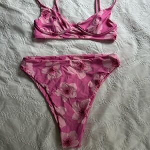 Lokahi swimwear Aurora pink hibiscus 🌺 bikini set!